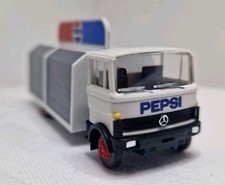 Praline 3002 – Mercedes-Benz