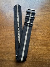 Bracelet de montre NATO en nylon noir et beige 22mm neuf