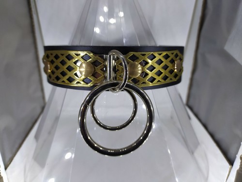 Collier ras cou anneau - cou, cuir