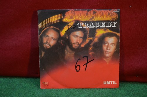 Ancien disque vinyle tours - 45,