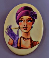 Vintage Broche camé femme