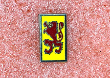 T30 Pins ARMOIRIE Pays ECOSSE