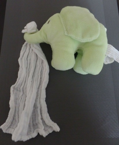 Doudou éléphant vert - s4,