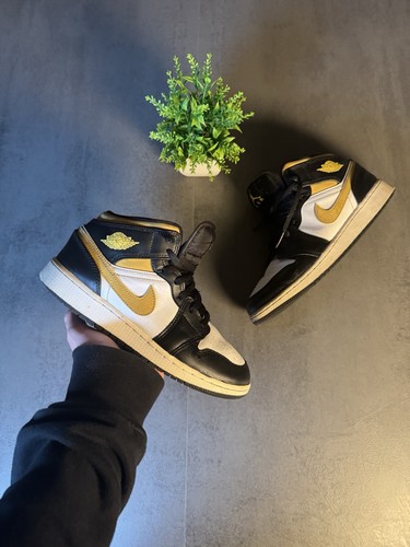 Jordan mid noir doré - doré,