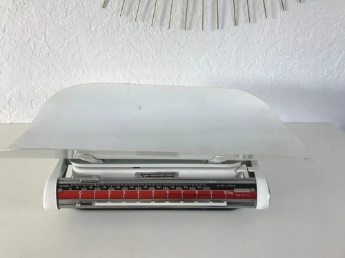 Ancienne balance - ancienne,