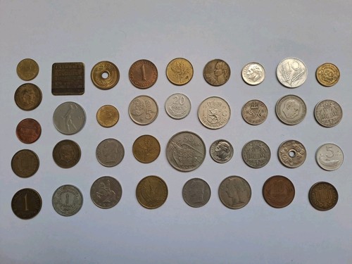 Lot pièces étrangères - 36,