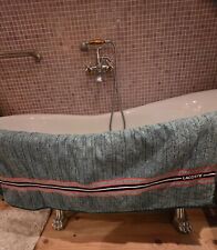 Vintage serviette de Bain éponge By Lacoste 140 x95 cm ,  100% Coton