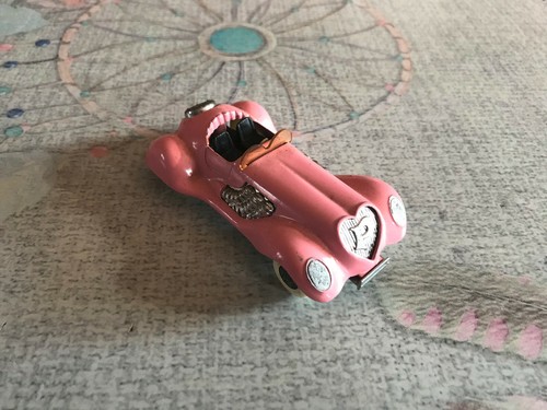 Voiture miniature ancienne - voiture,