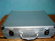 SUPER IDEE CADEAU Pour Amateur de vin valise de sommelier (NEUF) jamais utilisée