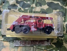 CAMION DE POMPIERS GRUE 16