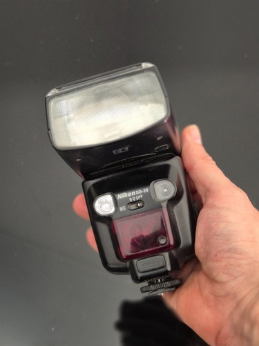 Flash pro nikon 600 - flash, sb-600
