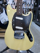 (Fender Japan) MG69/VWH blanc