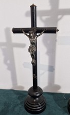 Crucifix ancien en bois et