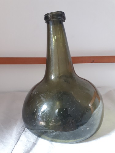 Bouteille oignon 18esiecle - bouteille,