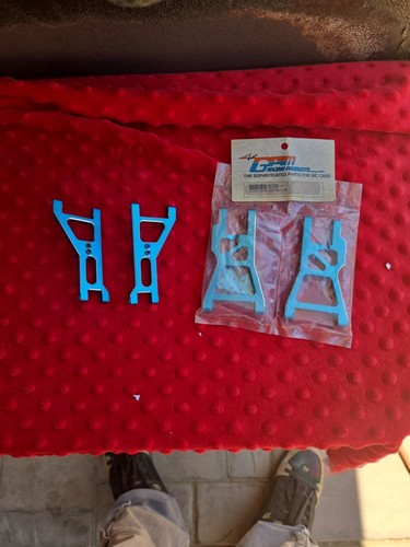 Team associated rc10gt - t1, t2
