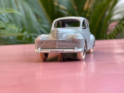 Dinky toys 24r peugeot - dinky,