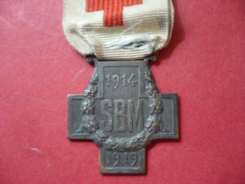 Médaille croix rouge - médaille, croix-rouge