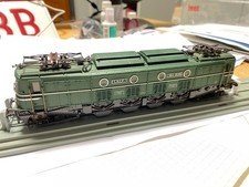 locomotive  Jouef  H0 2D2-  Midi    SNCF époque III  ANALOGIQUE