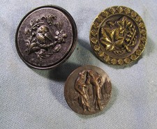 3 différents gros boutons de