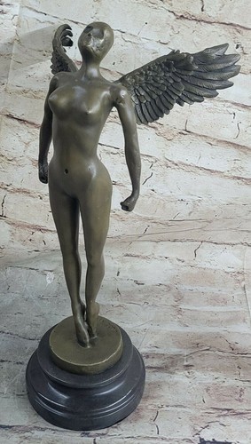 Sculpture bronze une - bronze, d'une