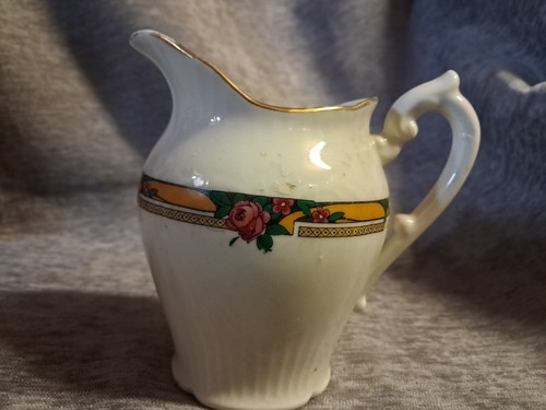 Pot lait ancien en - à,