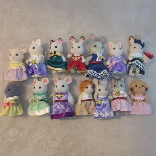 Sylvanian families town series - families,