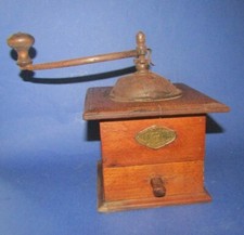 Moulin à café à l' éléphant PEUGEOT & CIE PONT DE ROIDE ( DOUBS ) 1910-1936