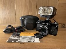 Près De Mint W / Flash Pentax