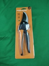 Fiskars Pruner ~Cuts up to