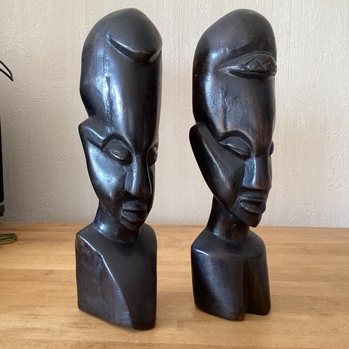 Deux sculptures bustes - deux,