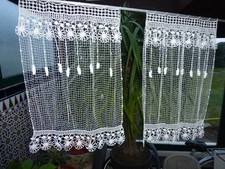 PAIRE DE RIDEAUX ANCIENS