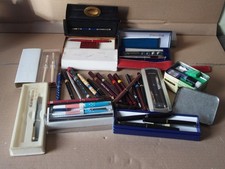 GROS LOT DE STYLO ANCIEN A TRIER /cardin watterman et autre