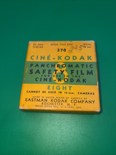 Vintage cine kodak - vintage, cine-kodak
