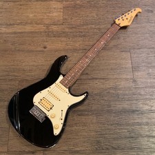 Chatting Bird by CAPARISON