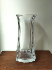 IMPOSANT ET LOURD VASE EN