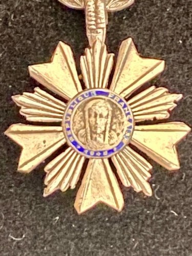 Médaille chevalier mérite - du,