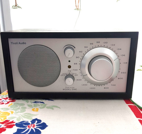 Tivoli audio model one fm - tivoli,