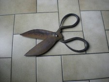 Outil ancien, une paire de