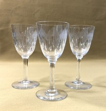 1 verre à vin en cristal taillé BACCARAT modèle RONSARD 13,2 cm no Molière vin