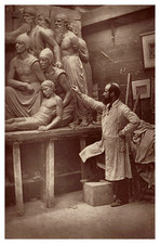 Céramiste de la Royal Doulton George Tinworth dans son atelier, Tirage vintage, 