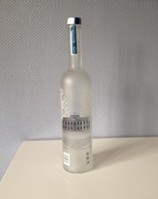 bouteille vide BELVEDERE 175 cl motif château pour déco ou collection