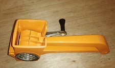 AR1 Ancienne Râpe à Fromage Mouli Grater Vintage ORANGE Made In France rétro 