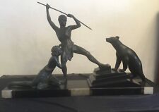 Sculpture art déco couple chasseur ours blanc statue signée Uriano