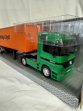 Camion Mercedes Welly 1/32