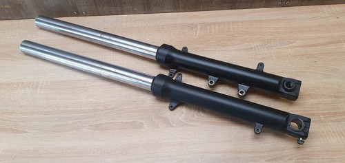 Fourche avant - /,