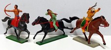 STARLUX 03 FIGURINES INDIENS A CHEVAL - Années 70-80