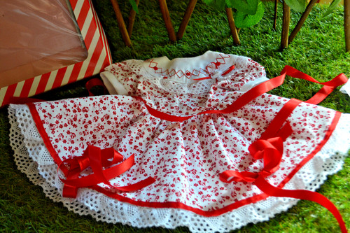 Robe neuve blanche fleurs - neuve,