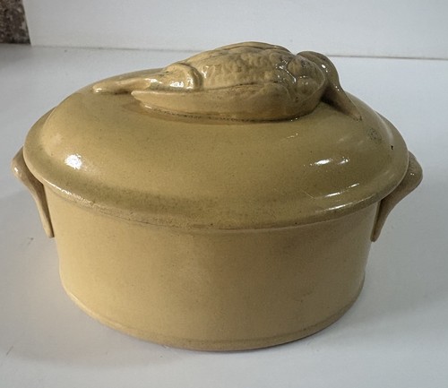 Ancienne terrine terre - ancienne,
