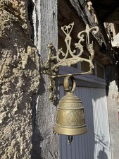 cloche en bronze a bascule avec support pour sonnerie bon etat