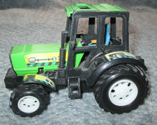 Jouet pour enfant ou collectionneur - TRACTEUR Vert avance par Friction